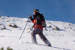 AR-Correntoso skiing.jpg (12963 bytes)